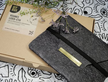 Bakterielle-zellulose-Workshop-leipzig-diy-leipzig-studio-bruu-plastikfrei-nachhaltig-black