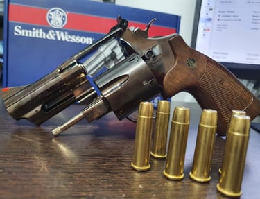 smith and wesson with shell