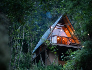 hospedagem-chale-triangular-montanhas