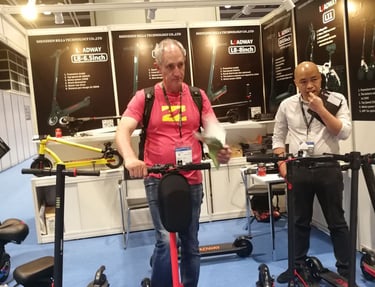 electric scooter disturibtor