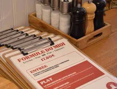 Photo représentant notre offre de la formule du midi à 17,50 euros. Entrée plat ou plat dessert