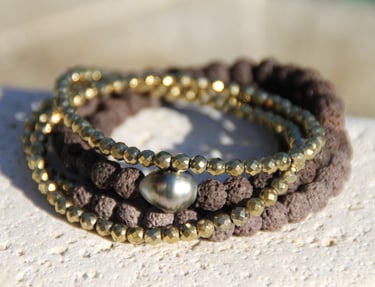 bijoux 3en1 avec pierres précieuses brillantes et perles de culture