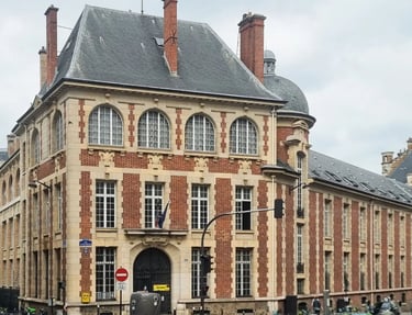 Study MSc in Luxury & Fashion at PSB, France