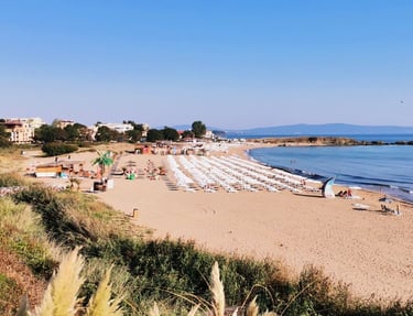 Pristine beach in Lozenets, Bulgaria: The natural coastal setting for outdoor yoga practice at Yogessa Guest House.