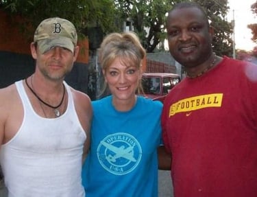 Angie Crouch with volunteers in Haiti after earthquake