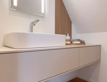 The Gravity‑Free Wash Space