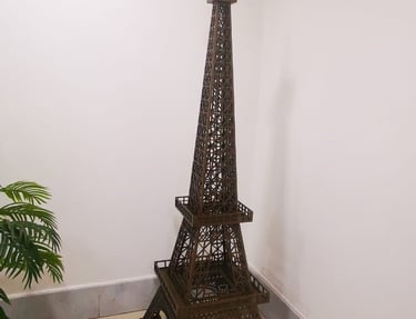 Torre eiffel em MDF pintado