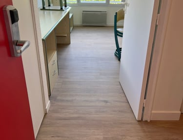 pose de parquet dans un studio étudiant à caen par js services