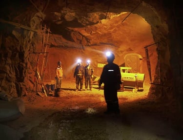 Tunel minero con servicio de radio