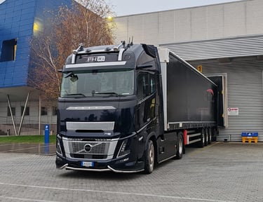 Azienda di autotrasporti specializzata in consegne rapide ed efficienti. - Vercelli - Pemonte top