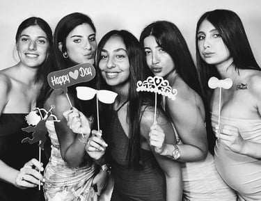 עמדת צילום , עמדת צילום לחתונות , עמדת צילום הכי יפה 