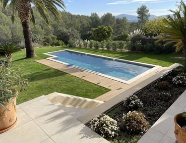 construction d'une piscine en béton armé par EGPR à La crau