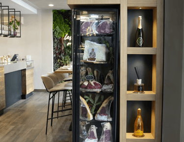 La zona bar del Ristorante Bottega Moderna Bistrot