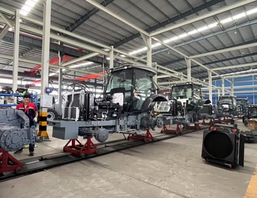 Hongmeng tractor production line