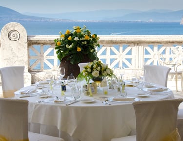 wedding flower arrangement