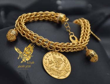 a variety of gold rings with diamonds  | Alkanz Alasifar | Antalya Jewellery