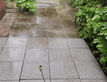 Een mooi schoon terras. Wij zorgen ervoor