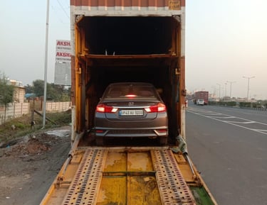 alt=''car transport by Leo Relocation"