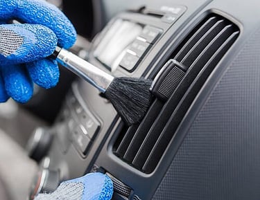 Porsche AC Vents Cleaning