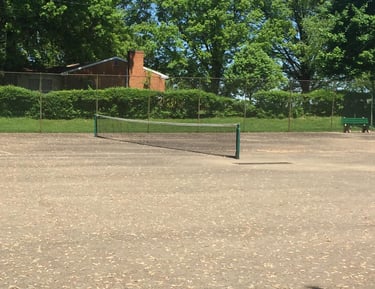 The tennis court at Crescent Hills Park