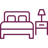 Tres recámaras amplias con baño privado y acabados de madera de nogal.