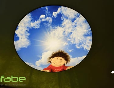 zahnarztpraxis - spanndecke - lichtmodule mit eigenem motiv