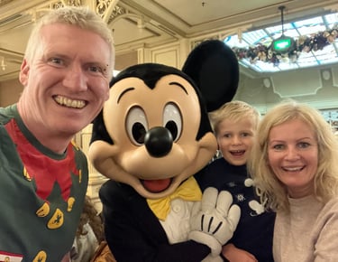 Family at the character dinner in Disneland Paris