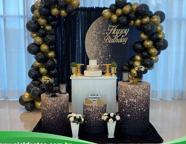 ecoração adulta tema Preto e Dourado elegante e sofisticada, com brilho e detalhes luxuosos