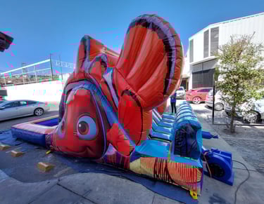 Venta de Inflables de Entrega inmediata www.sillasymesasfiestasdelsol.com