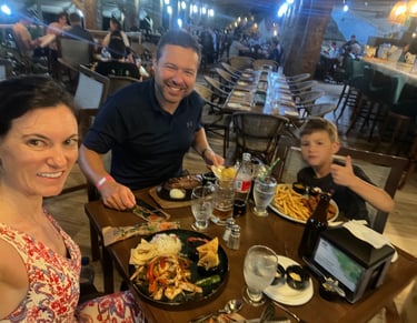 food at hotel los lagos