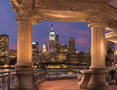 closeup photo of short-coated black dog