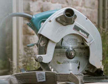 Concrete saw used by custom concrete workers to deliver on a timely manner