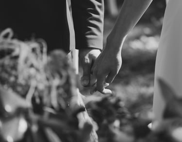 mani durante cerimonia matrimonio