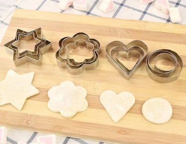 cortador de biscoitos em formatos de estrela, coração, flor e redondo