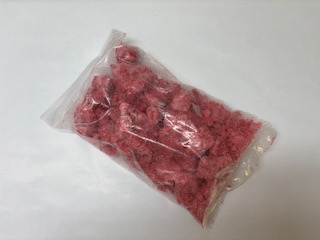 versiegeltes Produkt, tiefgekühlte Fruchtstücke; roter Früchtemix