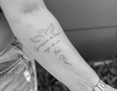 tatuagem fine line homenagem familia mae fortaleza