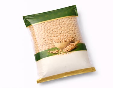 Whole chickpeas packed for cooking, food processing, and bulk export supply