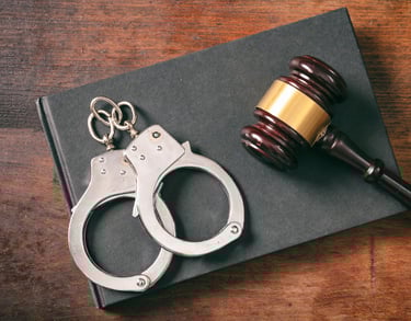 Mazo y esposas, asesoramiento en Derecho Penal.