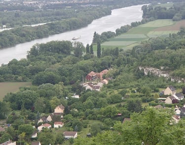 Photo d'une vue aérienne de Follainville-Dennemont 78520 - ATZ Diagnostic Immobilier