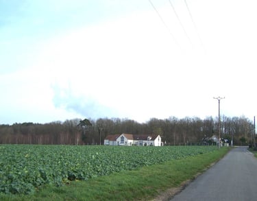 Photo plan large de l'entrée de Grandchamp 78113 - ATZ Diagnostic Immobilier