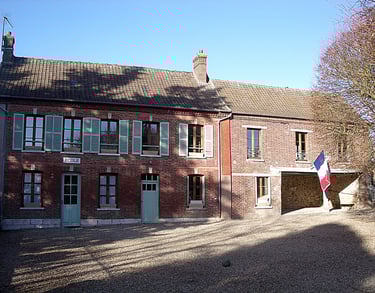 Photo de la mairie et de l'école de Saint-Vincent-des-Bois 27950 - ATZ Diagnostic Immobilier
