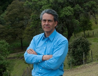 Dr. Alejandro Cárdenas Ospina