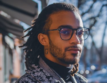 Man wearing classic black frames
