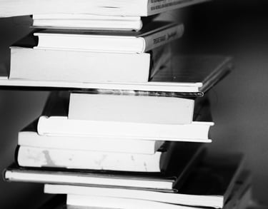 pile-of-books-childparent.care