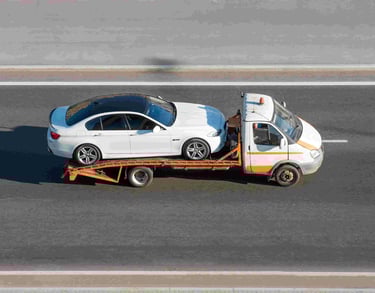 Profesjonalny transport uszkodzonego auta.