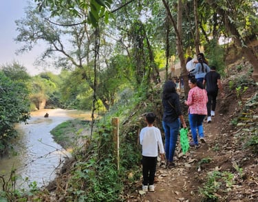 Trekking at the best one day picnic near surat at Purna River Retreat