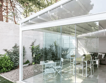 pergola à toile rétractable, lyon et rhône alpes, bioclimatique, store, stomfy, pergola, sur mesure 