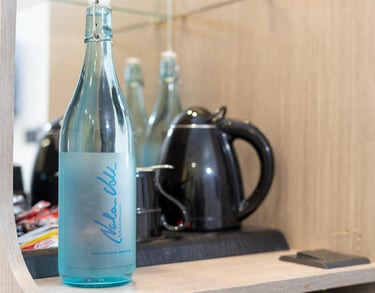 nala veli bottle water glass