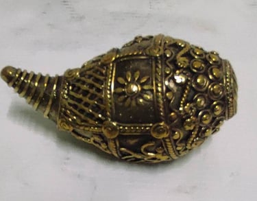 "Brass engraved conchshell-shankh handmade ethnic decor bastar craft-for overseas markets"