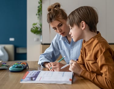PErsonal teacher teaching a student